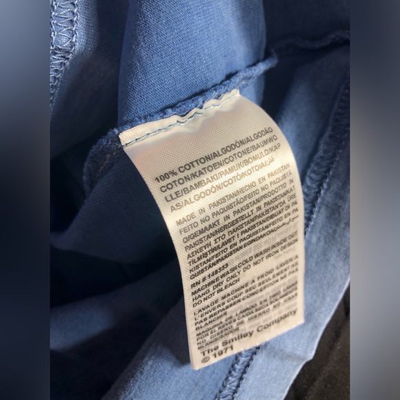 NWT Market Puff Print Smiley Keep On Smiling Washed Blue Tee - Size M - Picture 5 of 5